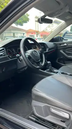 VOLKSWAGEN-JETTA-2019
