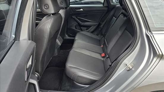 VOLKSWAGEN-JETTA-1.4 250 TSI TOTAL FLEX R-LINE TIPTRONIC VOLKSWAGEN-JETTA-2020