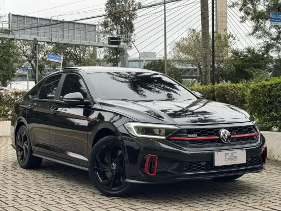 VOLKSWAGEN-JETTA-2024