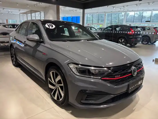 VOLKSWAGEN-JETTA-2019