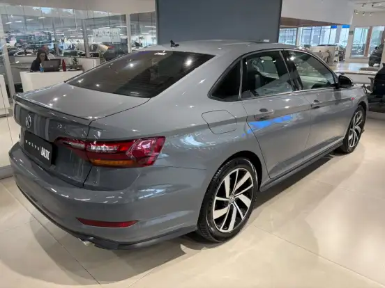 VOLKSWAGEN-JETTA-2019