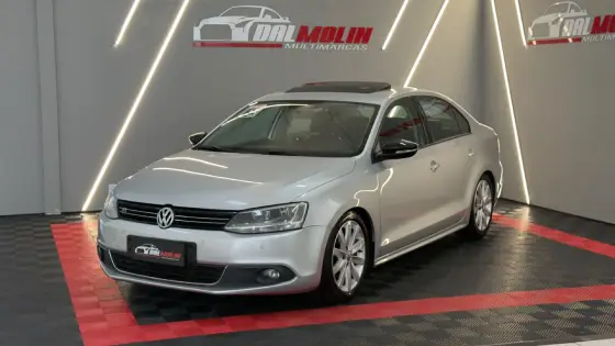 VOLKSWAGEN JETTA 2.0 COMFORTLINE FLEX 4P TIPTRONIC