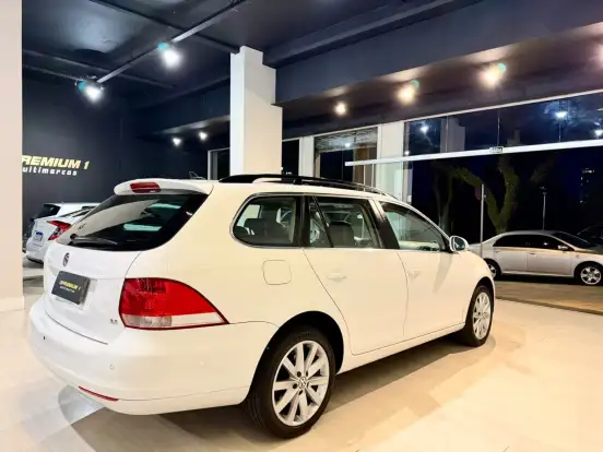 VOLKSWAGEN-JETTA-2.5 I VARIANT 20V 170CV GASOLINA 4P TIPTRONIC VOLKSWAGEN-JETTA-2012