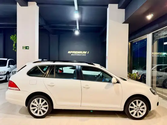 VOLKSWAGEN-JETTA-2.5 I VARIANT 20V 170CV GASOLINA 4P TIPTRONIC VOLKSWAGEN-JETTA-2012