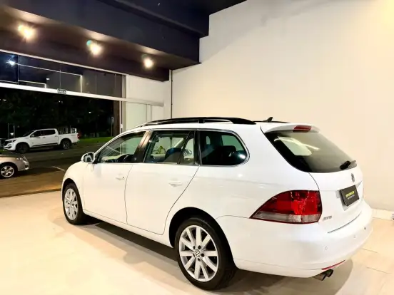 VOLKSWAGEN-JETTA-2.5 I VARIANT 20V 170CV GASOLINA 4P TIPTRONIC VOLKSWAGEN-JETTA-2012