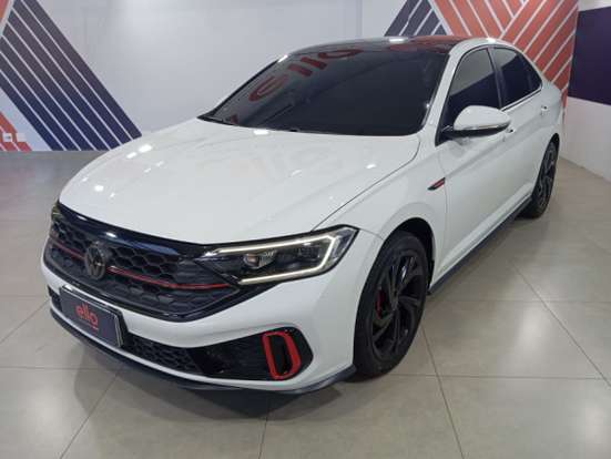 VOLKSWAGEN-JETTA-2023