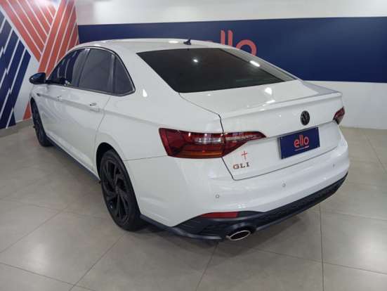 VOLKSWAGEN-JETTA-2023