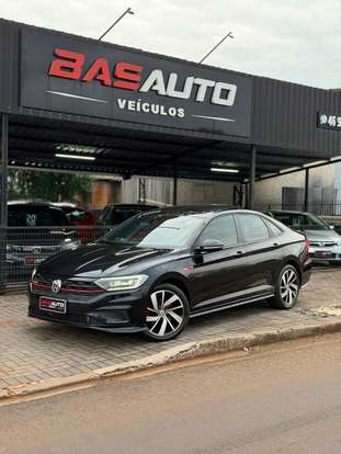VOLKSWAGEN-JETTA-2020