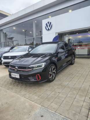 VOLKSWAGEN-JETTA-2024