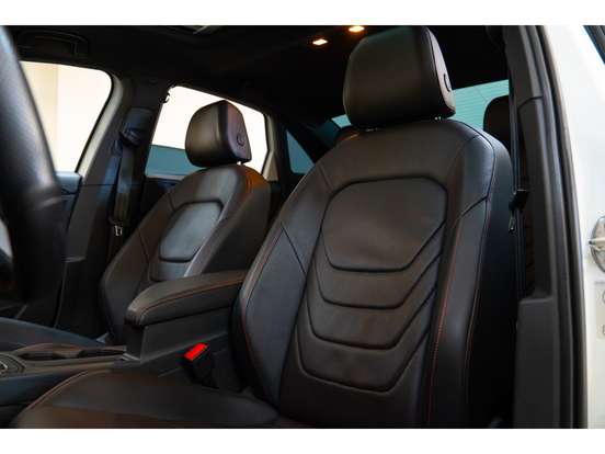 VOLKSWAGEN-JETTA-2.0 350 TSI GASOLINA GLI DSG VOLKSWAGEN-JETTA-2023