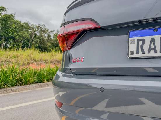 VOLKSWAGEN-JETTA-2019