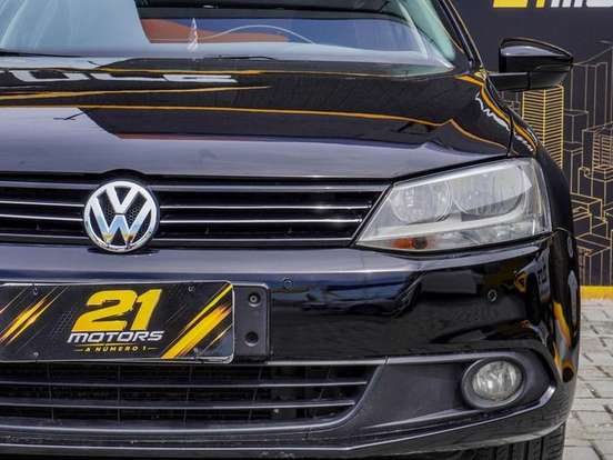 VOLKSWAGEN-JETTA-2.0 COMFORTLINE FLEX 4P MANUAL VOLKSWAGEN-JETTA-2012