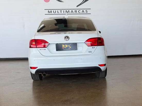VOLKSWAGEN-JETTA-2.0 COMFORTLINE FLEX 4P TIPTRONIC VOLKSWAGEN-JETTA-2014