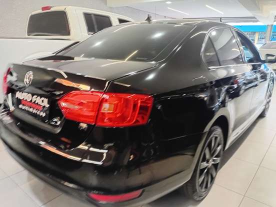 VOLKSWAGEN-JETTA-2.0 COMFORTLINE FLEX 4P TIPTRONIC VOLKSWAGEN-JETTA-2012
