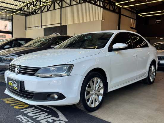 VOLKSWAGEN-JETTA-2.0 COMFORTLINE FLEX 4P TIPTRONIC VOLKSWAGEN-JETTA-2012