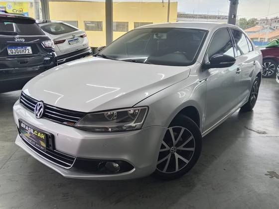 VOLKSWAGEN JETTA 2.0 COMFORTLINE FLEX 4P TIPTRONIC