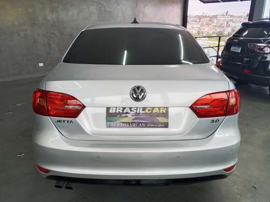 VOLKSWAGEN-JETTA-2014