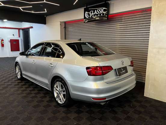 VOLKSWAGEN-JETTA-2016