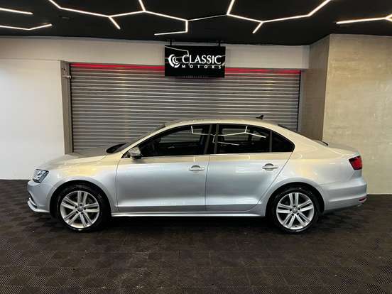 VOLKSWAGEN-JETTA-2.0 TSI HIGHLINE 211CV GASOLINA 4P TIPTRONIC VOLKSWAGEN-JETTA-2016