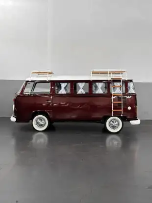VOLKSWAGEN-KOMBI-1985