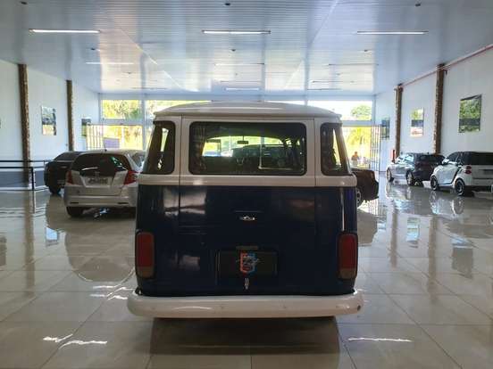VOLKSWAGEN-KOMBI-1987