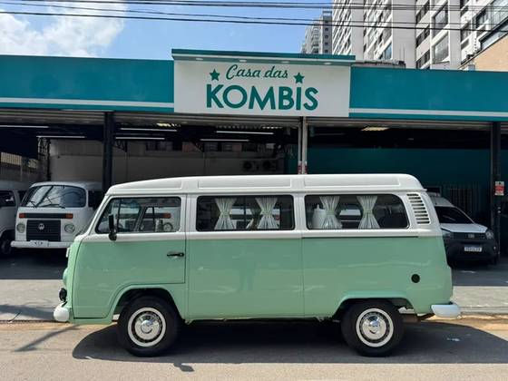 VOLKSWAGEN KOMBI 1.6 STD 8V GASOLINA 3P MANUAL