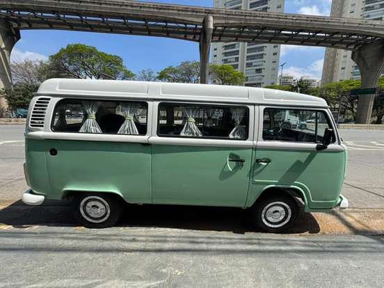 VOLKSWAGEN-KOMBI-1.6 STD 8V GASOLINA 3P MANUAL VOLKSWAGEN-KOMBI-2006
