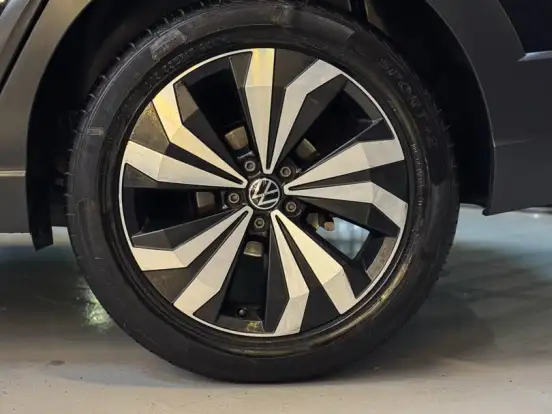 VOLKSWAGEN-NIVUS-1.0 200 TSI TOTAL FLEX COMFORTLINE AUTOMÁTICO VOLKSWAGEN-NIVUS-2022