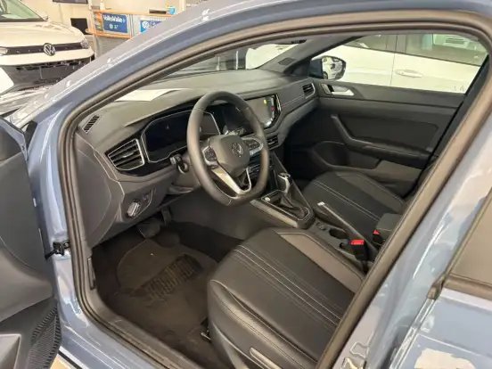VOLKSWAGEN-NIVUS-1.0 200 TSI TOTAL FLEX HIGHLINE AUTOMÁTICO VOLKSWAGEN-NIVUS-2026