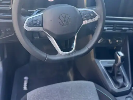 VOLKSWAGEN-NIVUS-1.0 200 TSI TOTAL FLEX SENSE AUTOMÁTICO VOLKSWAGEN-NIVUS-2025