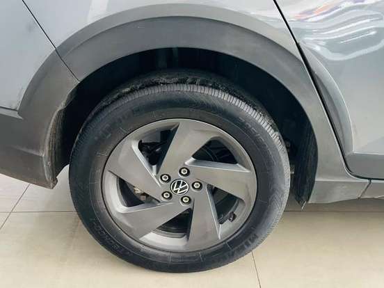 VOLKSWAGEN-NIVUS-1.0 200 TSI TOTAL FLEX COMFORTLINE AUTOMÁTICO VOLKSWAGEN-NIVUS-2025