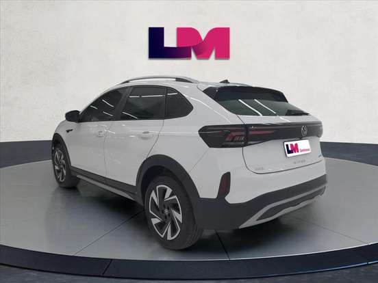 VOLKSWAGEN-NIVUS-1.0 200 TSI TOTAL FLEX HIGHLINE AUTOMÁTICO VOLKSWAGEN-NIVUS-2025