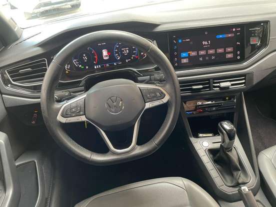 VOLKSWAGEN-NIVUS-1.0 200 TSI TOTAL FLEX HIGHLINE AUTOMÁTICO VOLKSWAGEN-NIVUS-2023