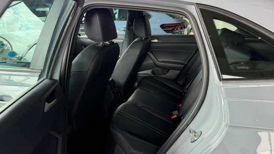 VOLKSWAGEN-NIVUS-1.0 200 TSI TOTAL FLEX HIGHLINE AUTOMÁTICO VOLKSWAGEN-NIVUS-2026