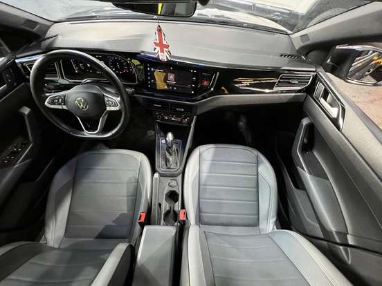 VOLKSWAGEN-NIVUS-1.0 200 TSI TOTAL FLEX HIGHLINE AUTOMÁTICO VOLKSWAGEN-NIVUS-2021