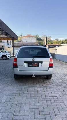 VOLKSWAGEN-PARATI-2005