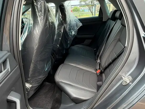 VOLKSWAGEN-POLO-2025