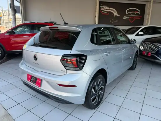 VOLKSWAGEN-POLO-1.0 170 TSI HIGHLINE AUTOMÁTICO VOLKSWAGEN-POLO-2025