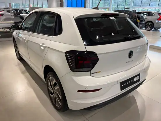 VOLKSWAGEN-POLO-2022