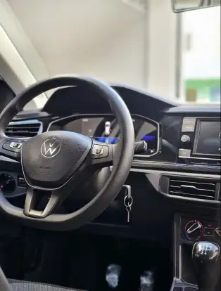 VOLKSWAGEN-POLO-2023