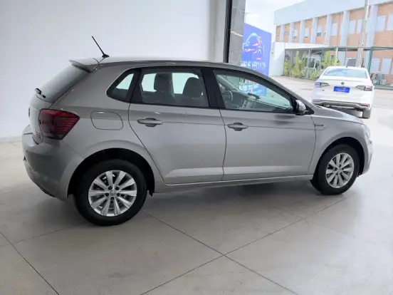 VOLKSWAGEN-POLO-1.0 200 TSI COMFORTLINE AUTOMÁTICO VOLKSWAGEN-POLO-2019