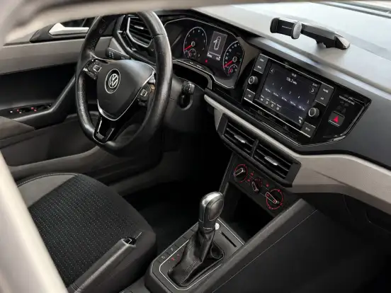 VOLKSWAGEN-POLO-1.0 200 TSI COMFORTLINE AUTOMÁTICO VOLKSWAGEN-POLO-2017