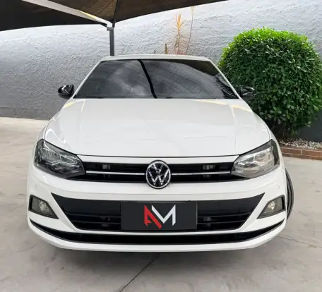 VOLKSWAGEN-POLO-2017