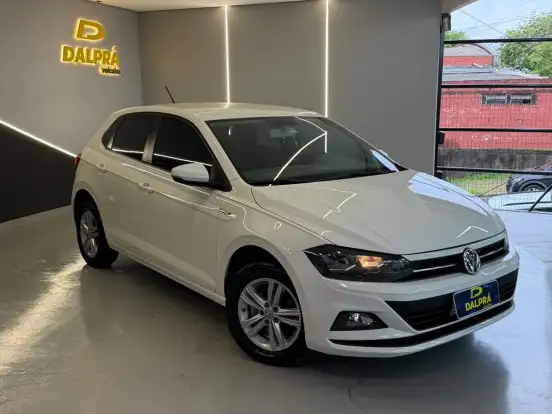 VOLKSWAGEN-POLO-1.0 200 TSI COMFORTLINE AUTOMÁTICO VOLKSWAGEN-POLO-2021