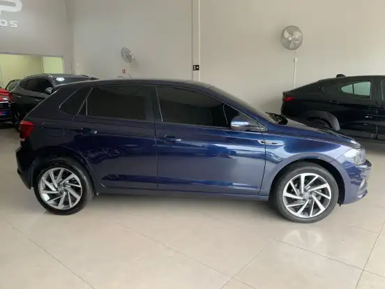 VOLKSWAGEN-POLO-2019
