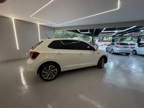 VOLKSWAGEN-POLO-1.0 200 TSI HIGHLINE AUTOMÁTICO VOLKSWAGEN-POLO-2019