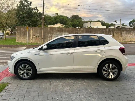 VOLKSWAGEN POLO 1.0 200 TSI HIGHLINE AUTOMÁTICO