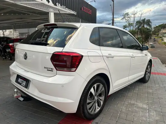 VOLKSWAGEN-POLO-1.0 200 TSI HIGHLINE AUTOMÁTICO VOLKSWAGEN-POLO-2018