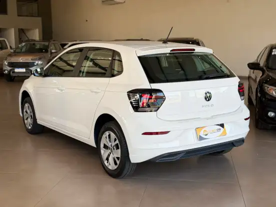 VOLKSWAGEN-POLO-2023