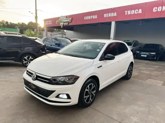 VOLKSWAGEN-POLO-2019